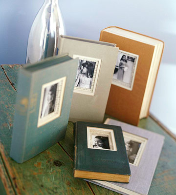 Image Courtesy: http://www.bhg.com/decorating/do-it-yourself/fabric-paper-projects/easy-crafts-with-photos/#page=10
