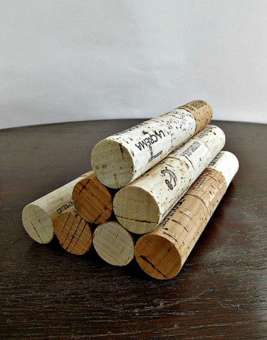 https://www.etsy.com/listing/227104109/wine-cork-iphone-smart-phone-ipod-tablet?ref=related-6